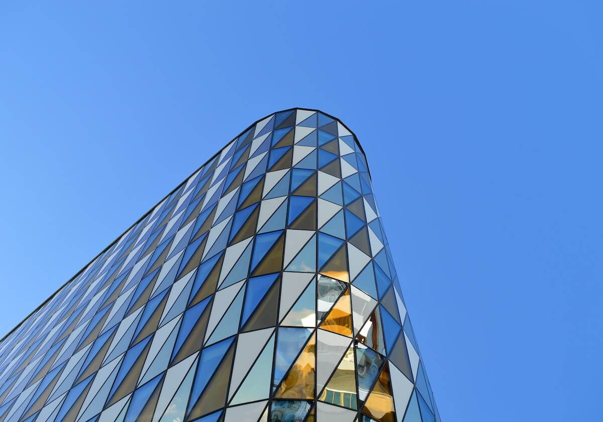 博鱼电竞官网-可惜！拜尔、阿德耶米连续两脚射门，均击中门框弹出！